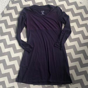 Mountain hardware women’s purple dress size large